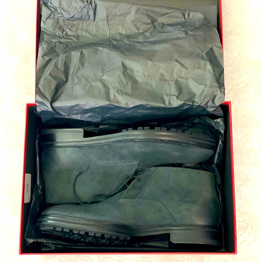 BRAND NEW - NEVER WORN Men’s HUGO Hugo Boss Shoes